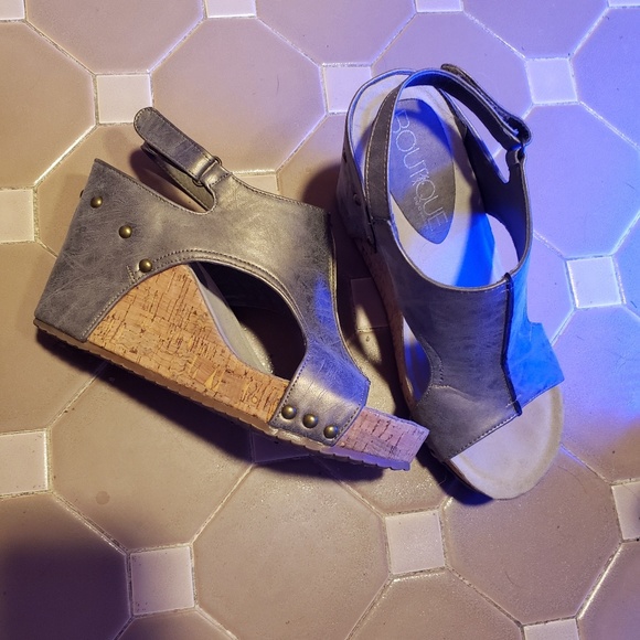 Size 9 Bronze Wedges - Picture 4 of 4